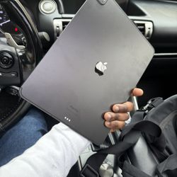 Model Apple iPad Pro 13-inch (M4) 256GB Standard Glass in Space Black