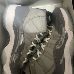 Cool Grey 11s  Size 9 