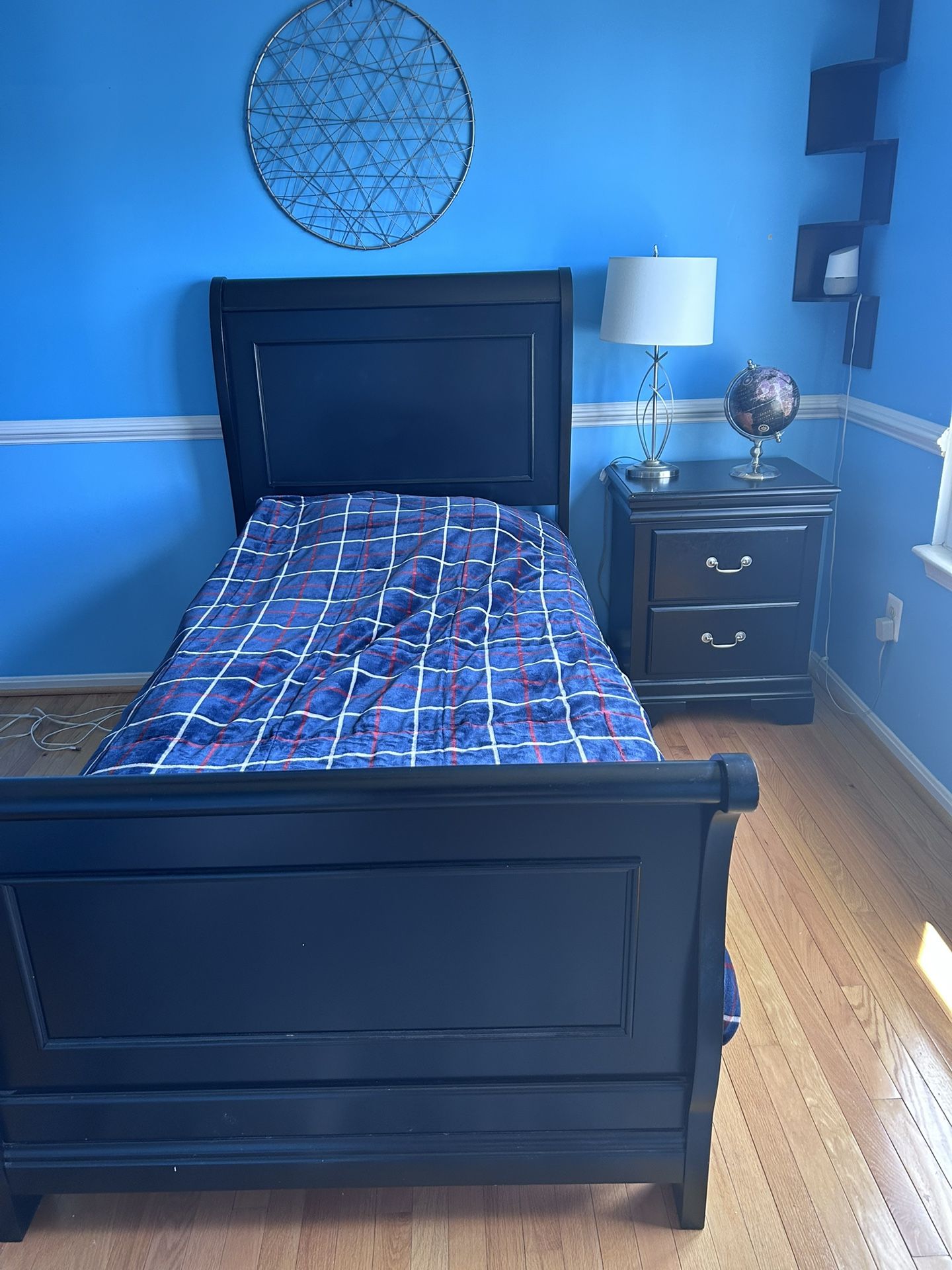 Wood Twin Sleigh Bed