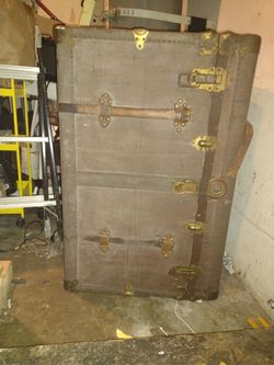 Vintage Steam trunk