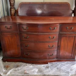 Buffet Mahogany 