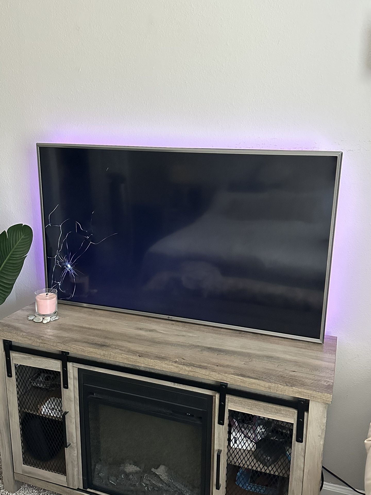 Lg 50” Smart Tv Broken Screen