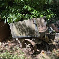 Rustic Vintage Wooden Wagon – Perfect for Garden Display or Farmhouse Decor