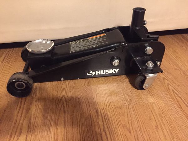 Like New Husky 2 1 2 Ton Floor Jack For Sale In Kingsport Tn Offerup