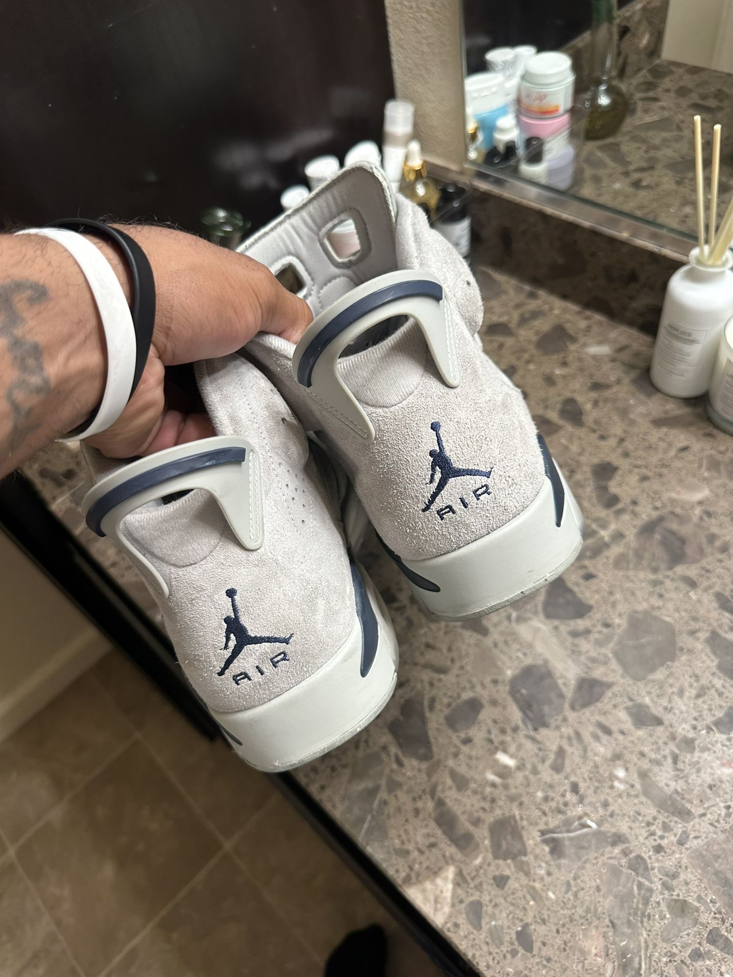 Georgetown 6’s