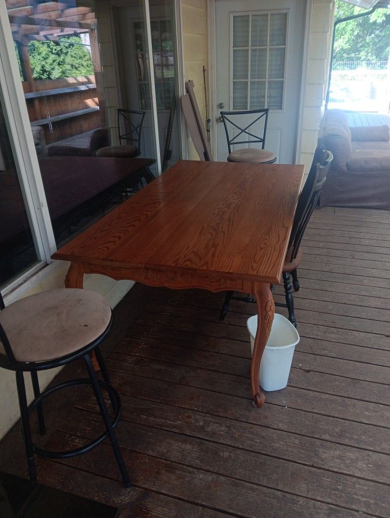 Solid Oak Table