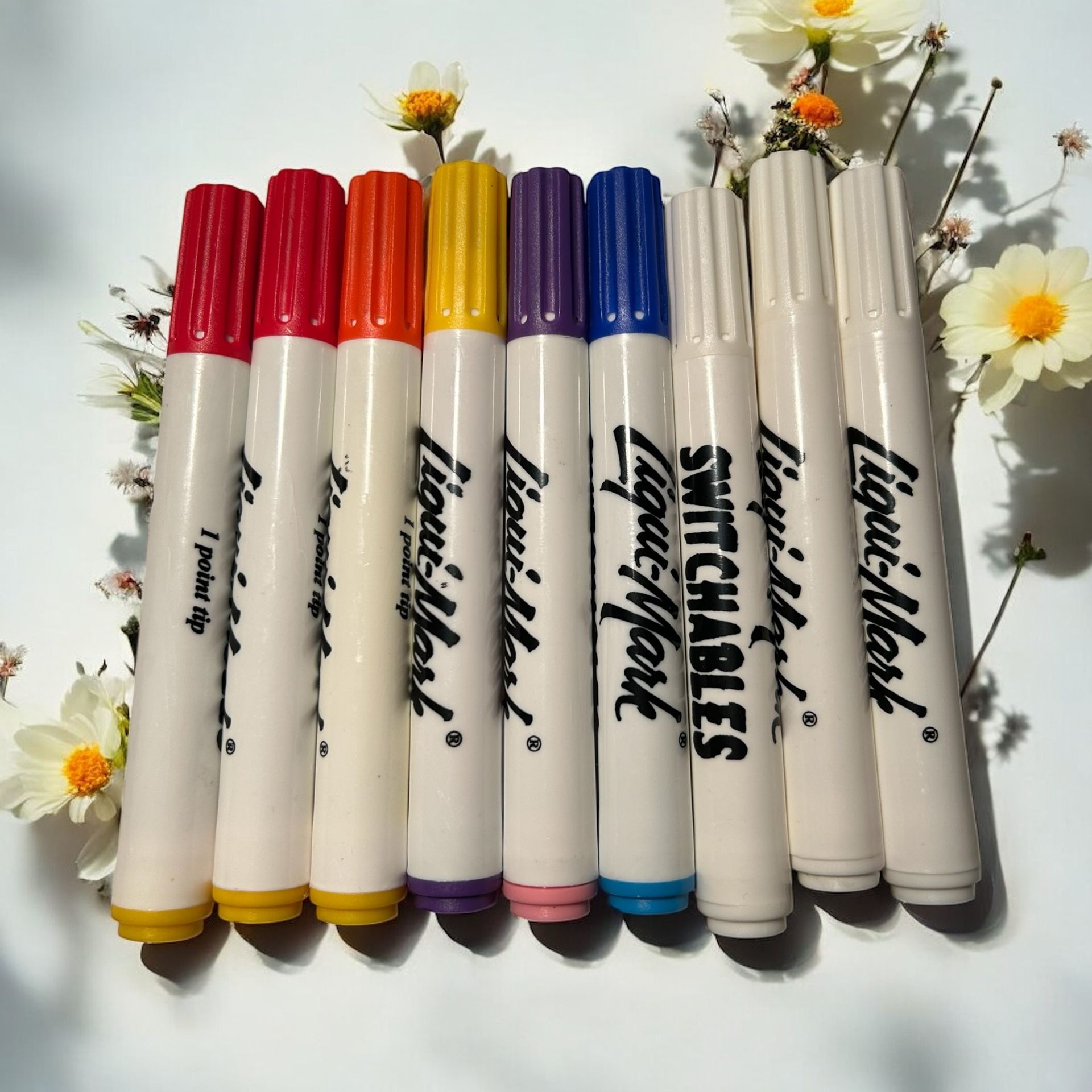 BUNDLE - 18 Crayola Supertip Markers + Color Changing Markers | Kids & Crafts