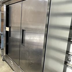 True Refrigerator T-72-HC