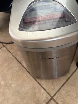 Frigidaire Countertop Ice Maker