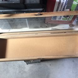 jewelry display box (31in x9in)