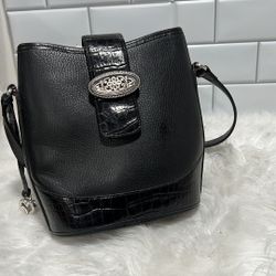 Brighton bucket bag black leather vantage 
