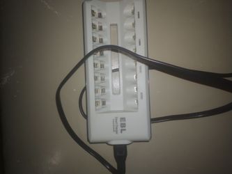 AA/AAA Battery Charger