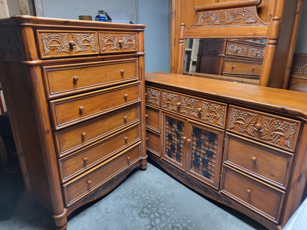Solid Wood Dresser Set (selling together or separately)