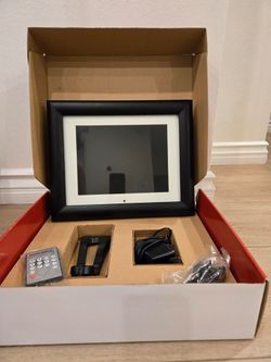 Brand New Digital Picture Frame 10.4 inches. Large Display With Remote