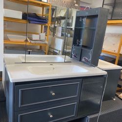 Sale!! In Box Combo 40" Floating Wooden Vanity, Medicine Cabinet & Sink. Blue Or White