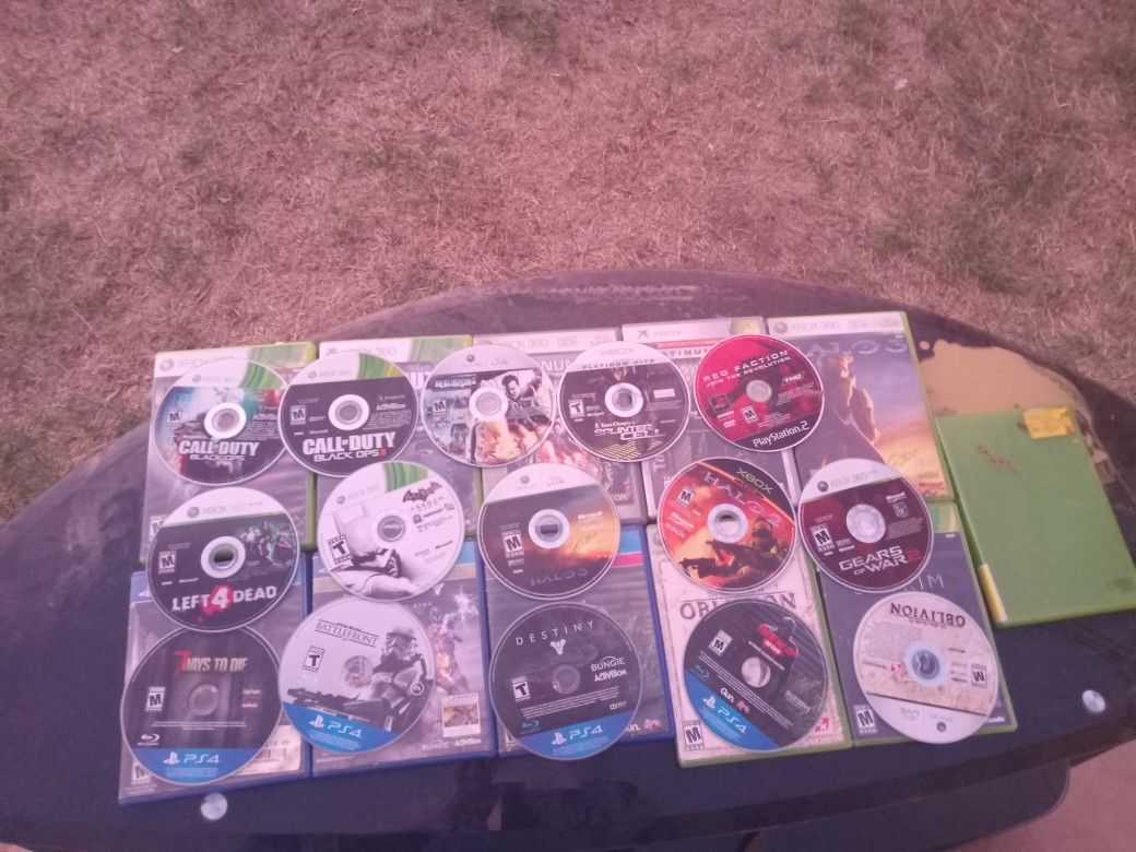 Recently used and opened Original Xbox, Xbox 360, and some PS4 games.