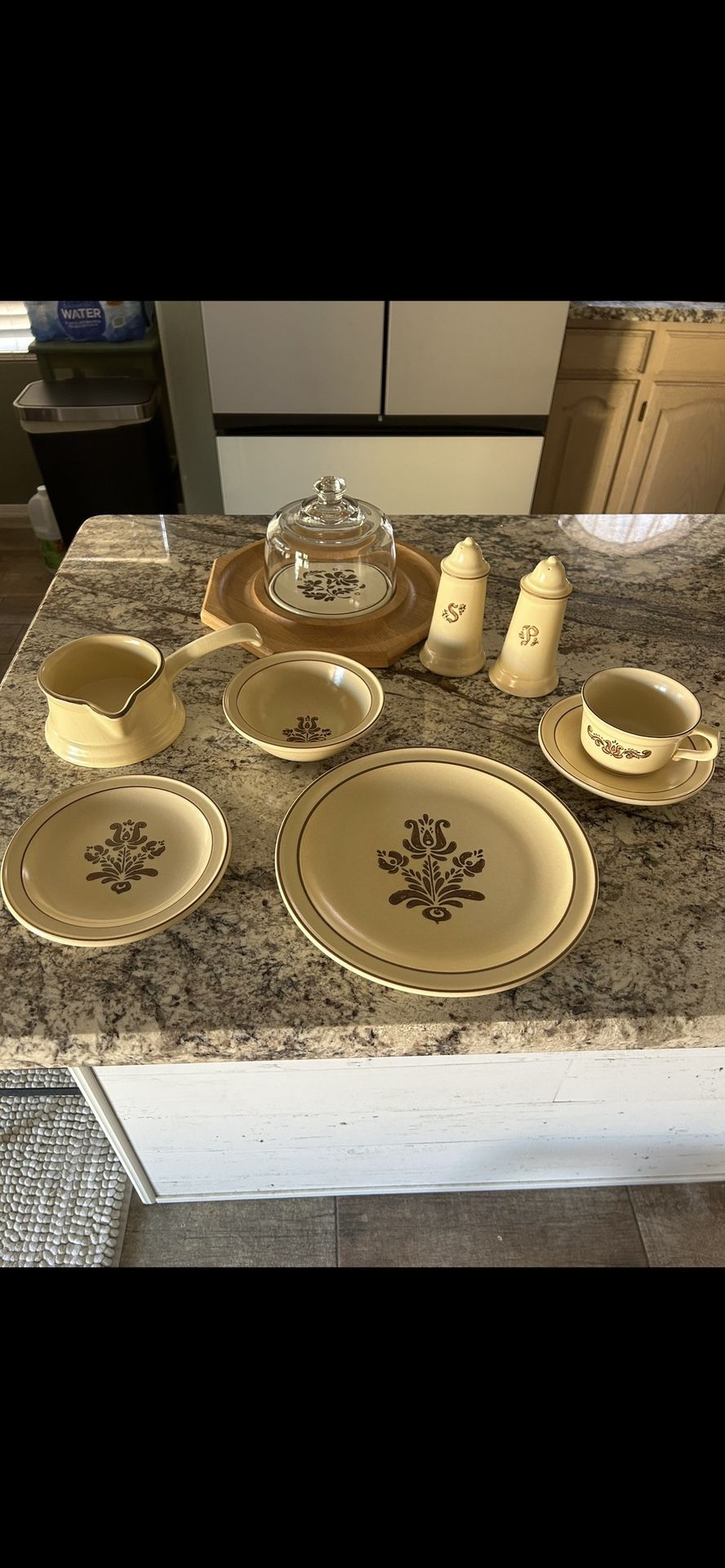 Pfaltzgraff Village Dinnerware