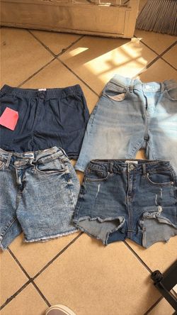 Girls size 14 jean shorts bundle (4pcs)