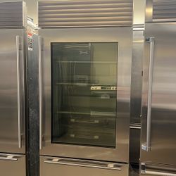 SUB ZERO 36”WIDE BUILT IN BOTTOM FREEZER REFRIGERATOR GLASS VIEW 