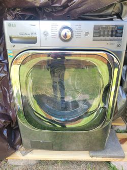 LG WM8100HVA 5.2 Cu. Ft. Front Load Washer - Excellent Working Condition