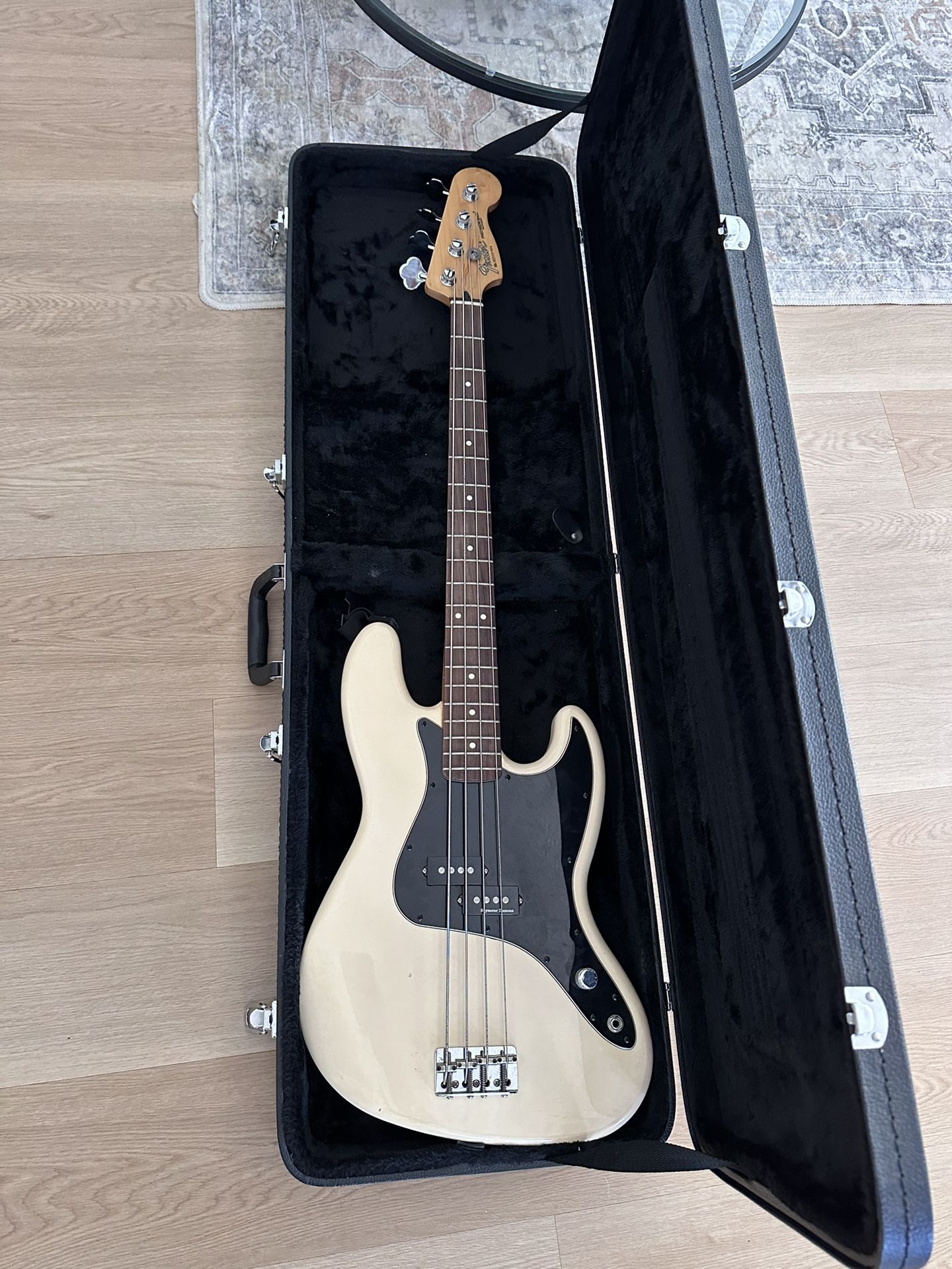 Fender Mark Hoppus Signature Model Bass