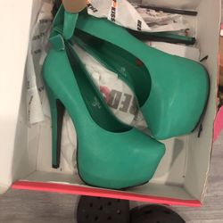 Mint Heels