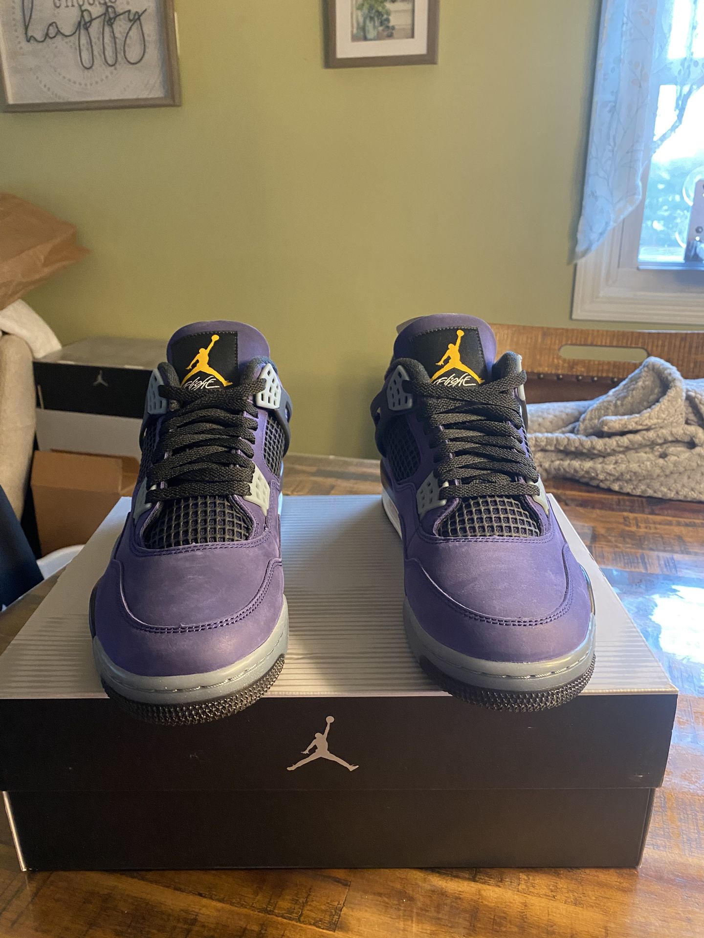 AIR JORDAN 4 RETRO LAKERS SIZE 11
