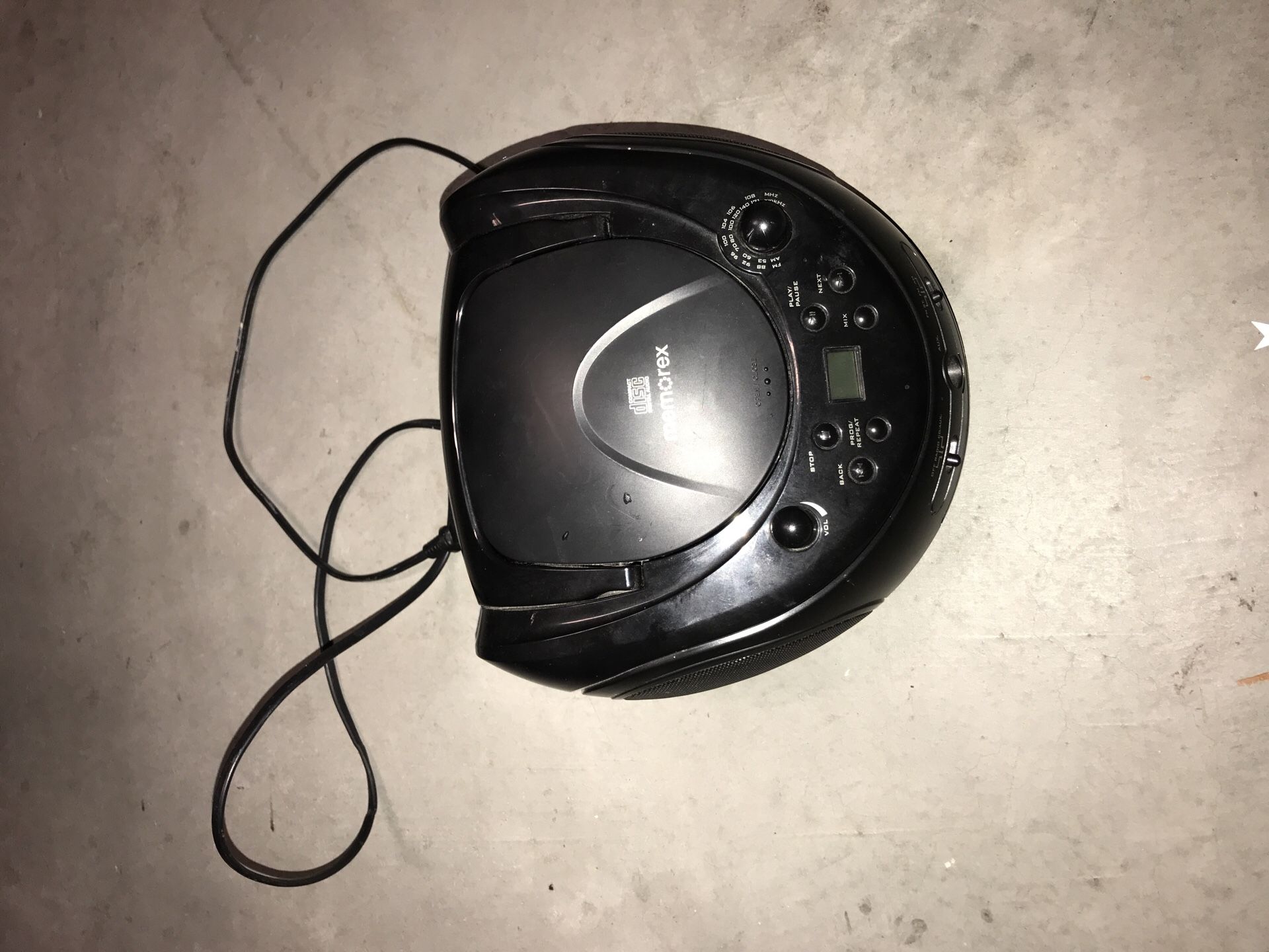 CD player , memorized radio