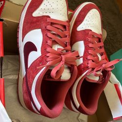 VALENTINES DUNKS 2024 Women’s Size 8.5