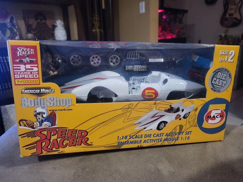 Collectible! Speed Racer Mach 5 - 35th Anniversary - 1:18 Die Cast Kit - American Muscle RC2
