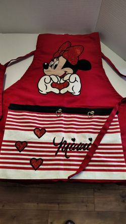 Minnie Mouse aprons