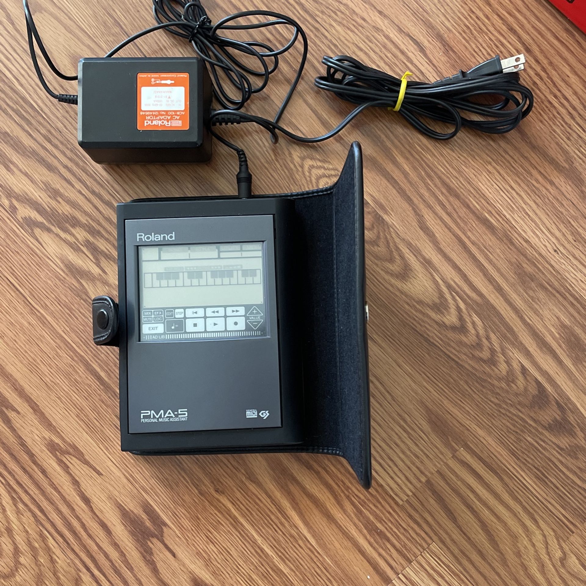 Roland PMA-5 Personal Music Assistant
