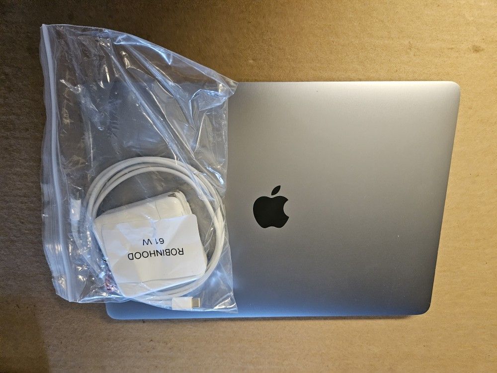 Macbook Pro i7 16gb Ram 500gb Drive 2.3ghz 13" Screen 2020