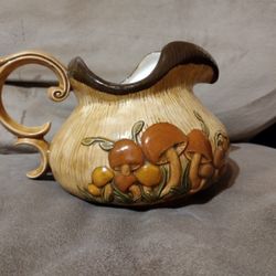 VTG Arnel’s 1975 Mushroom Retro Wide Pitcher Boho Hand Painted Signed. Kitchen 