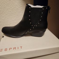BRAND NEW Black Booties
