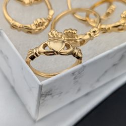 💛✨Claddagh Love Heat Rings – Goldl over Sterlig Silver (.925)|Sizes |3.75| 4 | 4.5