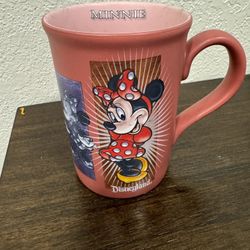 Disneyland Minnie Mouse Collectible Coffee Mug