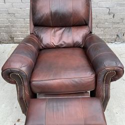 Brown Leather Reclyner and Sofa COMBO for great price of $ 250.