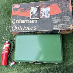 Vintage 1975 Coleman 2 Burner Propane Gas Camp Stove 5410-708