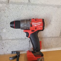 NEW Milwaukee FUEL 2904-20 18V 1/2" Cordless Brushless Hammer Drill M18 Driver
Tool Only 
$100 each