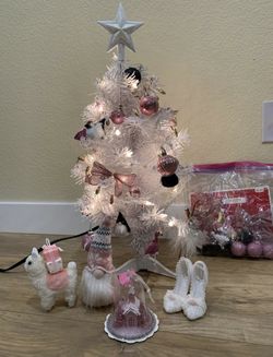 White Christmas Tree - Decorations And Ornaments 