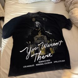 Black Graphic Tee Size Large