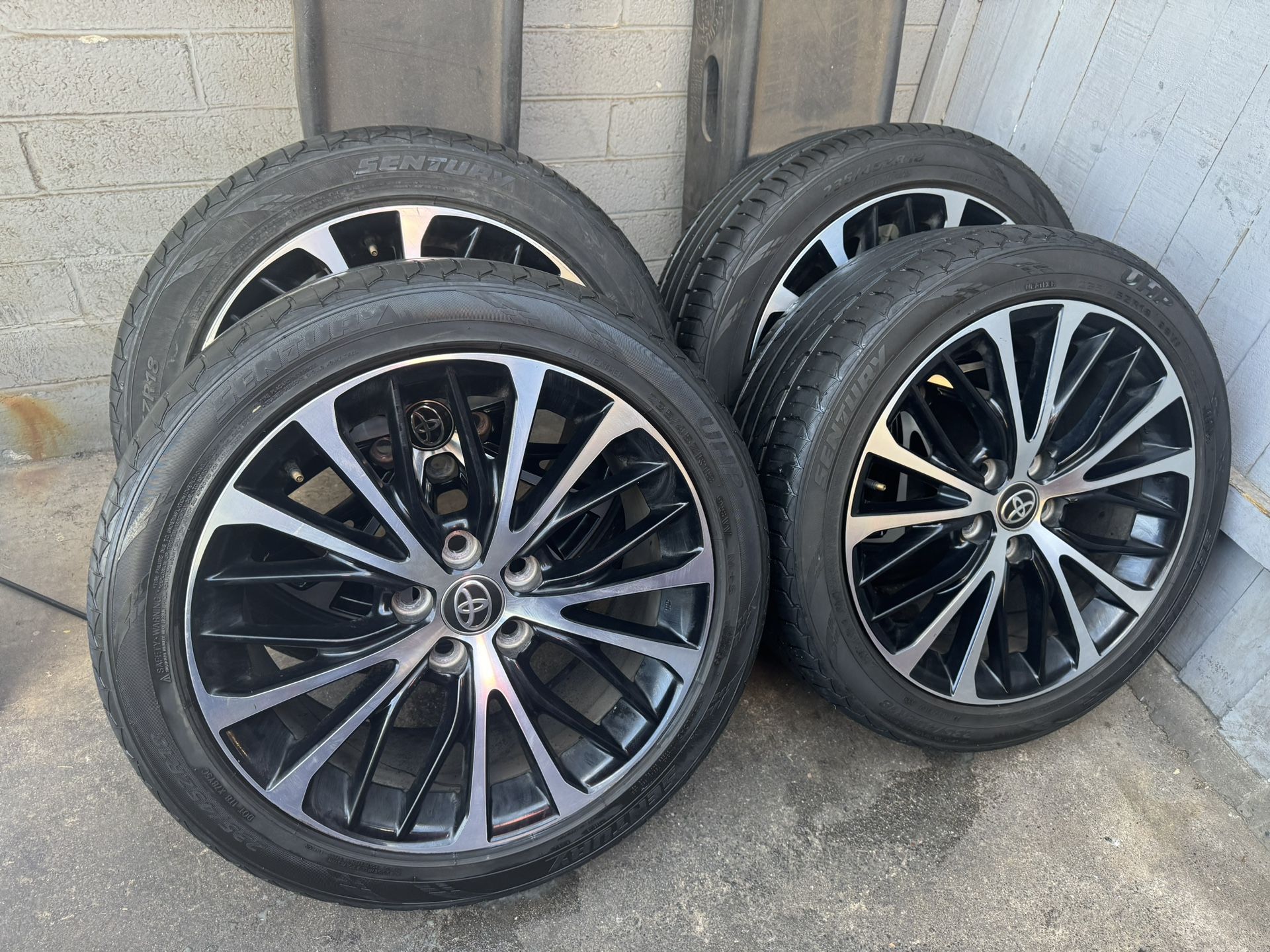 18” Toyota Camry Wheels And Tires for Sale in Phoenix, AZ - OfferUp