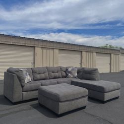 Large Sectional + Ottoman (Free Delivery)