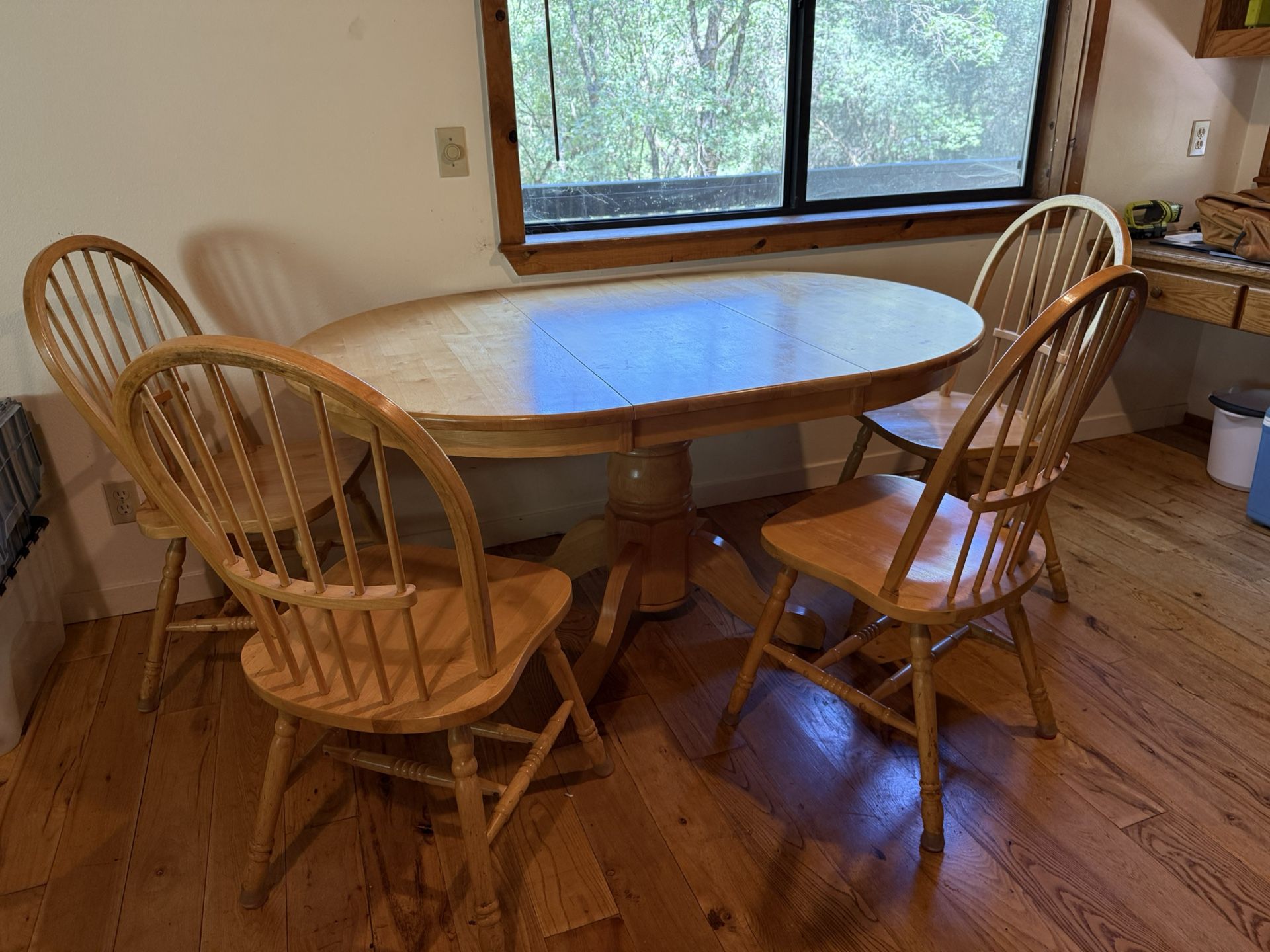Table And Chairs 