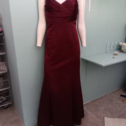 David's Bridal Pleated Bodice Satin Formal Dress.