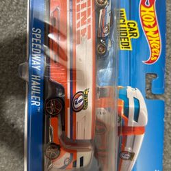 Hot Wheels Speedway Hauler