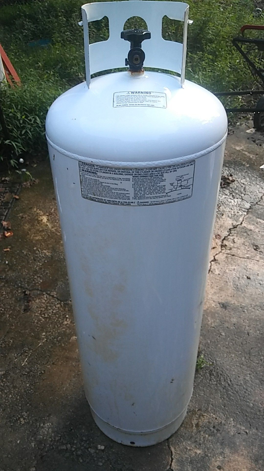 100 lb propane tank for Sale in Lawrenceville, GA - OfferUp