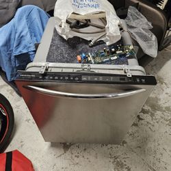 Frigidaire Dishwasher - New Motherboard Installed