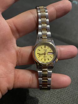Women’s Seiko Watch gold and silver tone